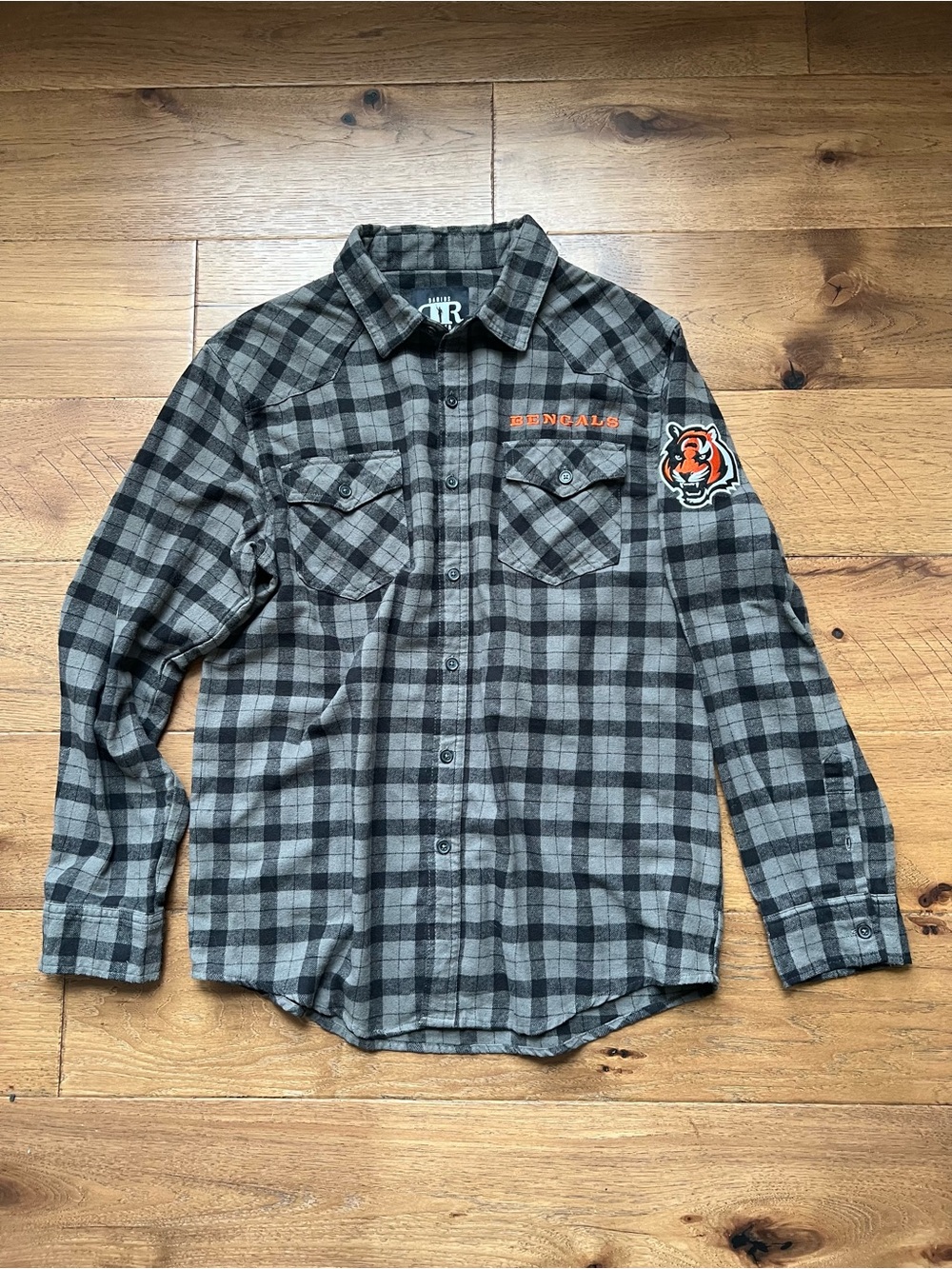 Cincinnati Bengals Flannel Shirt Men’s Medium Darius Rucker NFL Who-Dey